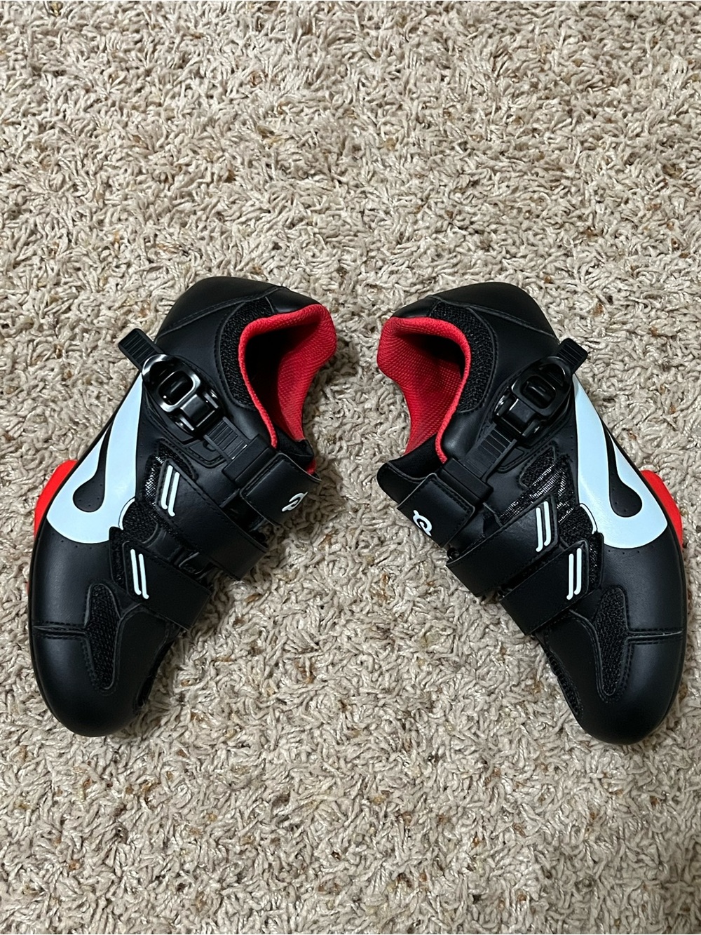 Peloton Stationary Bike Clip In Shoes Size 38//Women's 7 Black Red White Cycling - Picture 4 of 7